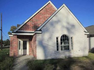 1630 Eugene Ave, Port Neches, TX 77651