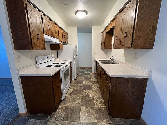 2nd image of 1102 Westrac Dr S #104