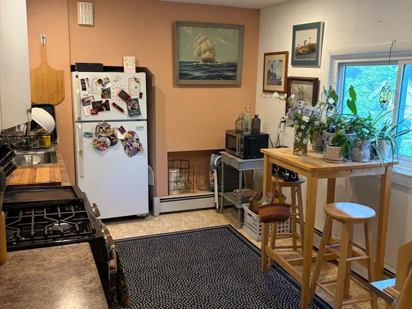96 College Ave #3, Somerville, MA 02144