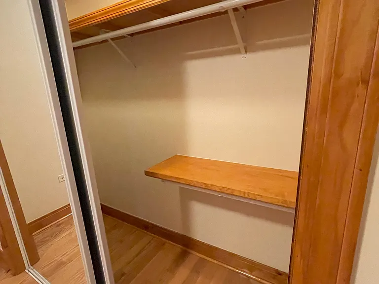 2819 N Marmora Ave #101 — Photo 8