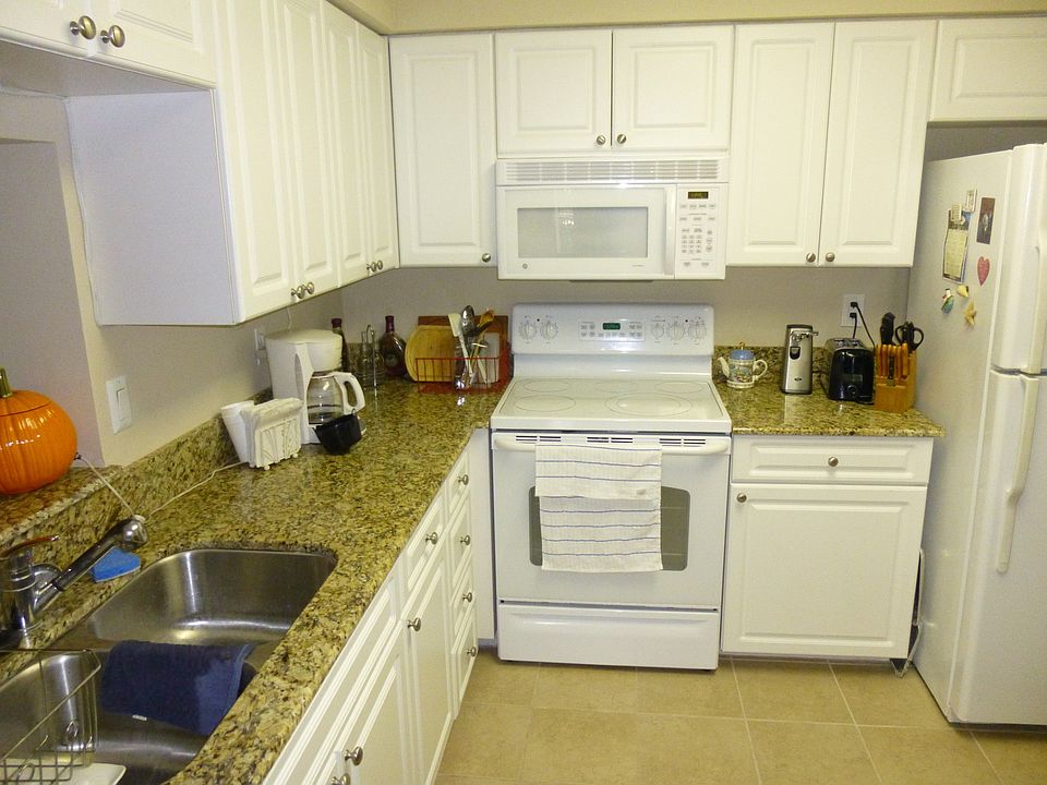 1st image of 8439 Gardens Cir APT 5