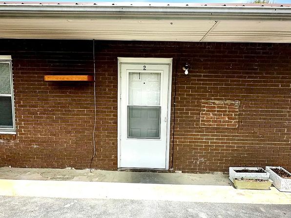 393 Melrose Dr #2