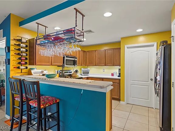 2nd image of 277A Grant Blvd #1