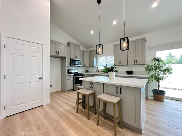 2418 Thorn Pl #A, Fullerton, CA 92835