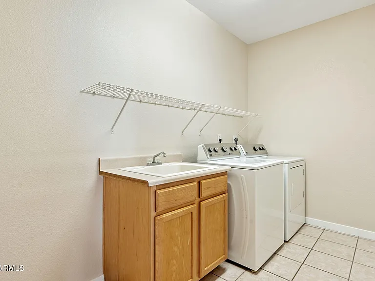 2992 N Miller Rd #B201 — Photo 18