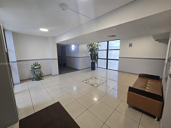 3rd image of 16919 N Bay Rd APT 804