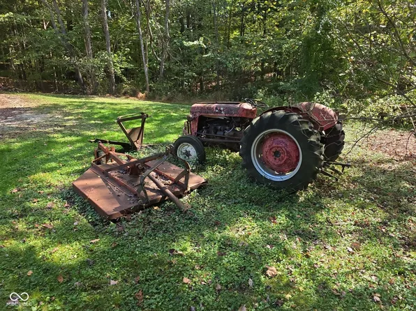 493 Hornettown Ln, Morgantown, IN 46160