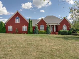 3017 Cross Gate Ln, Columbia, TN 38401