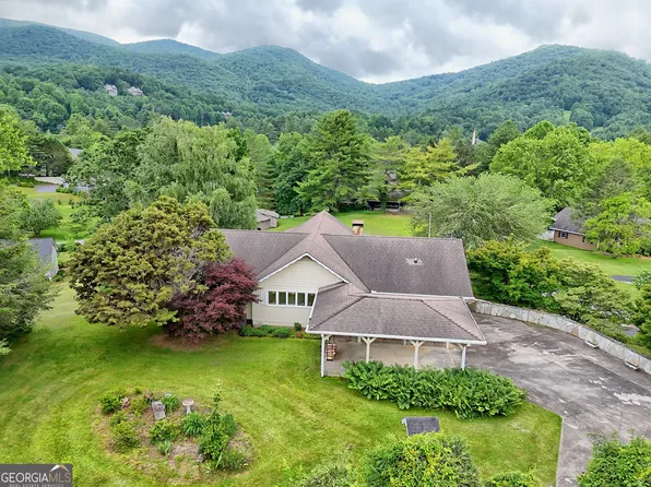 70 Fairway Ln, Sky Valley, GA 30537