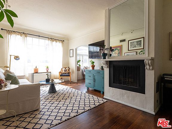2nd image of 1345 N Hayworth Ave APT 204