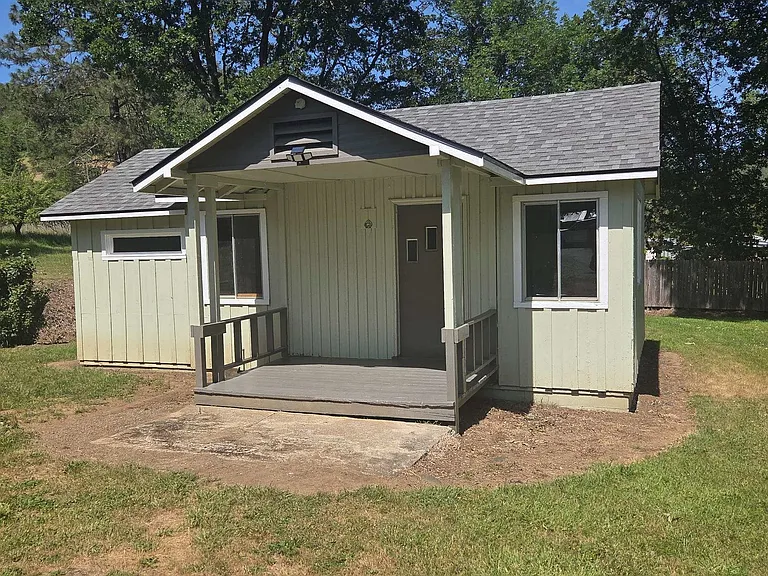 3950 Shoestring Rd — Photo 33