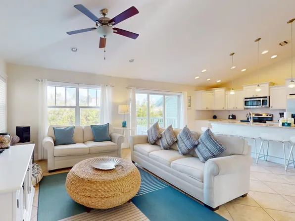 7001 Holmes Blvd #Id1591414p, Bradenton Beach, FL 34217