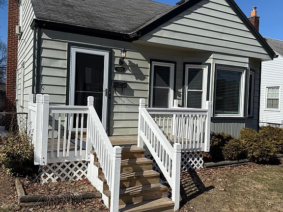 2nd image of 1521 N Alexander Ave