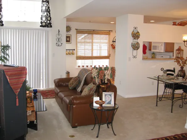 805 Summer Hawk Dr APT X142, Longmont, CO 80504