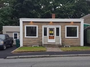 142 University Ave, Lowell, MA 01854