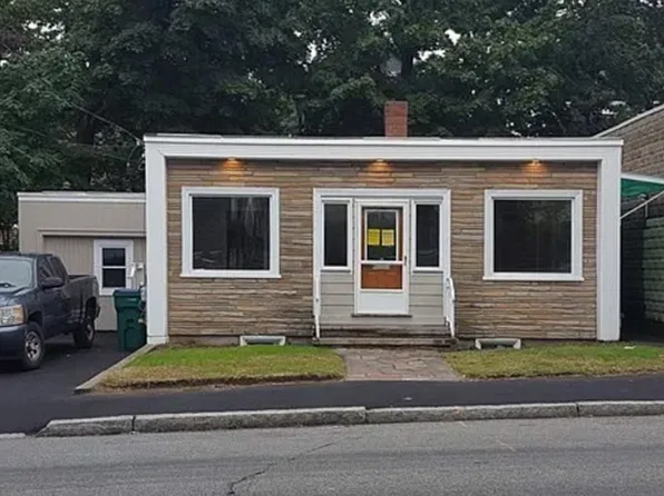 142 University Ave, Lowell, MA 01854