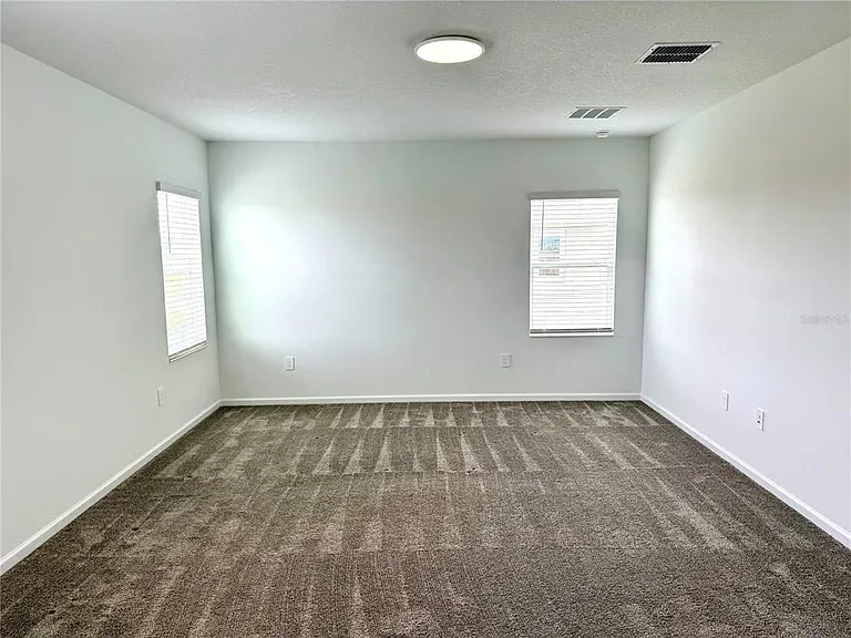 2970 Armstrong Ave — Photo 27