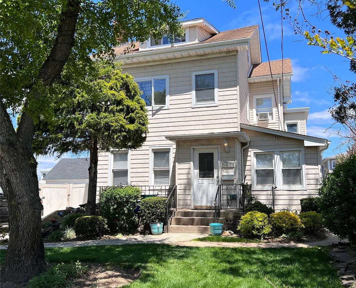 417 Scranton Avenue, Lynbrook, NY 11563 Zillow