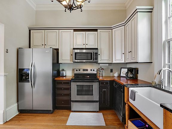 4th image of 1616 Washington Ave #A