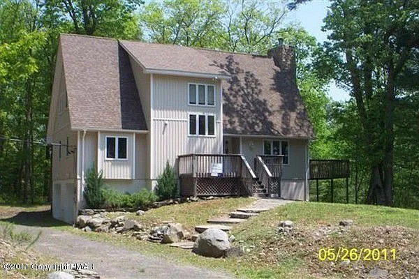 101 Yugette Ct photo 1