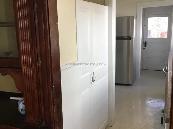 111 Bennett St #1, Brighton, MA 02135