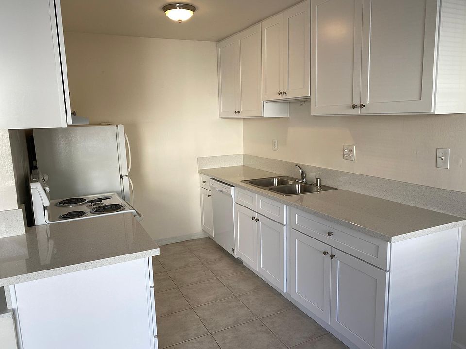 1st image of 4850 Narragansett Ave APT 11