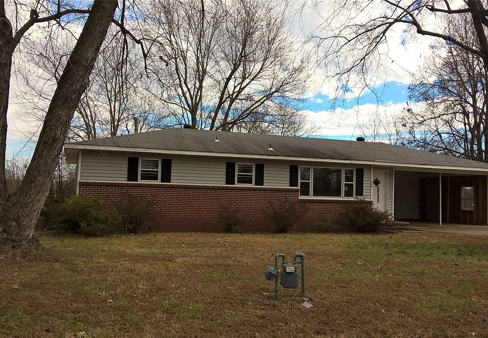 1st image of 710 Lake Sequoyah Dr