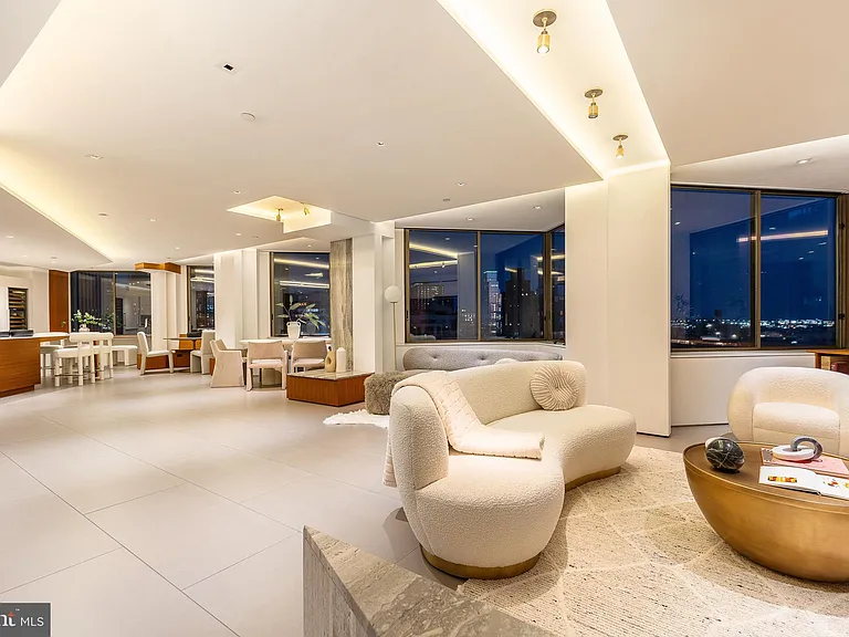 210 W Rittenhouse Sq #2106-2107 — Photo 25