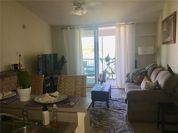 5th image of 8939 Latrec Ave #1310