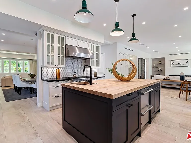 9767 Monte Mar Dr — Photo 19