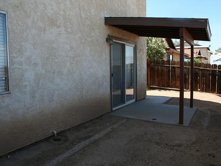 940 Atkins St #B — Photo 13