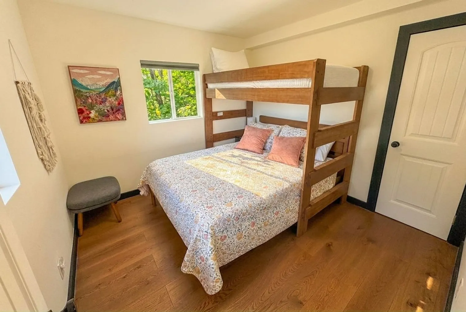 2 bed, 2.0 bath, $4,589 — Photo 2