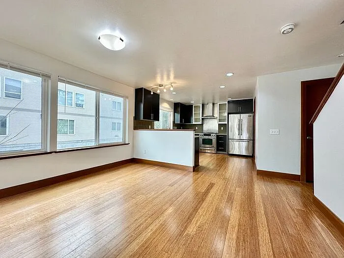 552 McGraw St — Photo 5