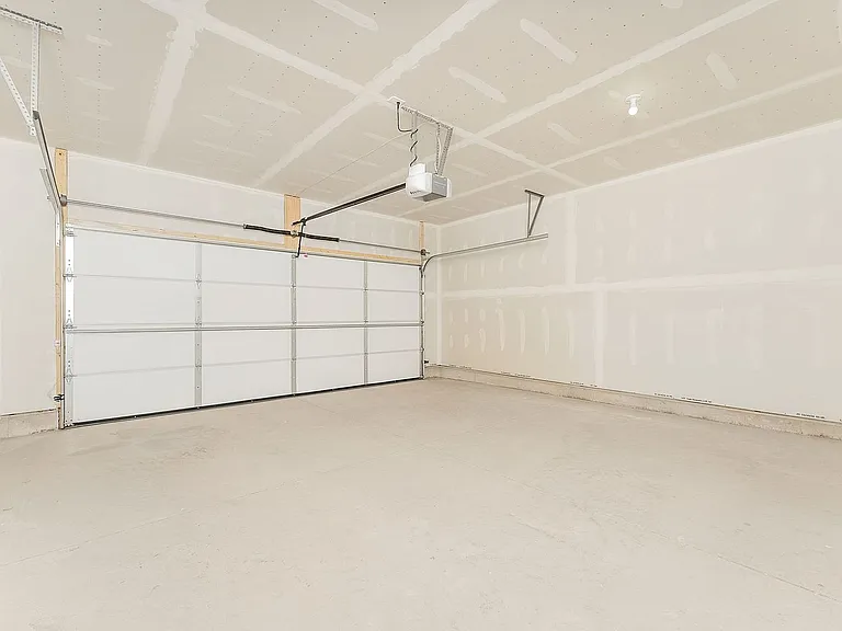 Sundance Ridge / High Noon Place — Photo 20