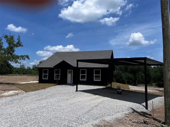 142 Latigo Ct, Bridgeport, TX 76426