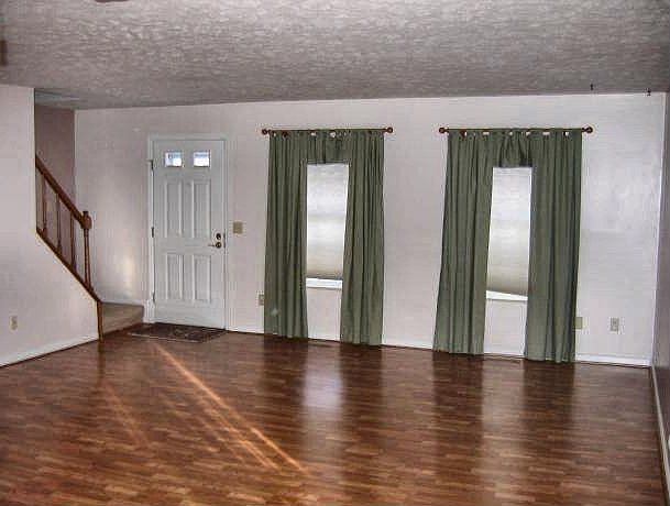 1st image of 2847 Tinkers Ln