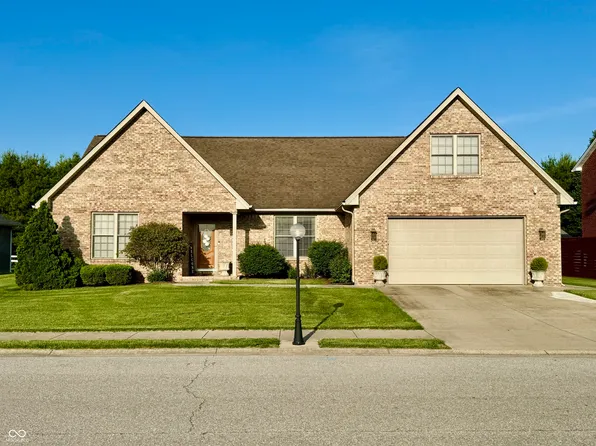 6998 Meredith Dr, Seymour, IN 47274