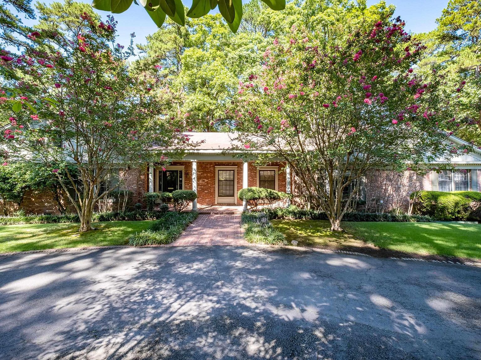 15 Robinwood Dr, Little Rock, AR 72227 Zillow