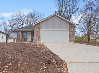 1114 S Hillcrest Ave, Springfield, MO 65802