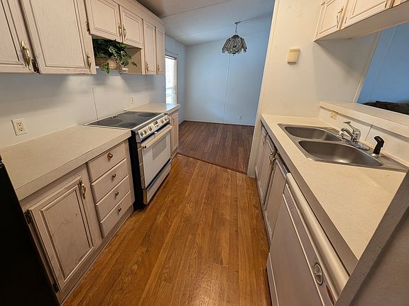 3rd image of 5603 Jaleen Ave