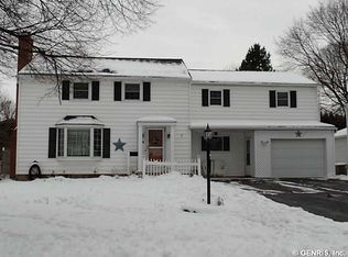84 Charrington Rd, Rochester, NY 14609