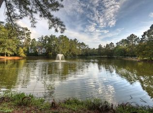 9 Lakeridge Dr, Spring, TX 77381