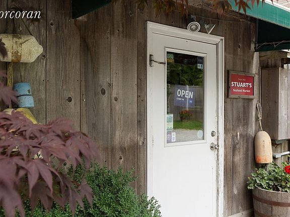 3rd image of 41 Oak Ln