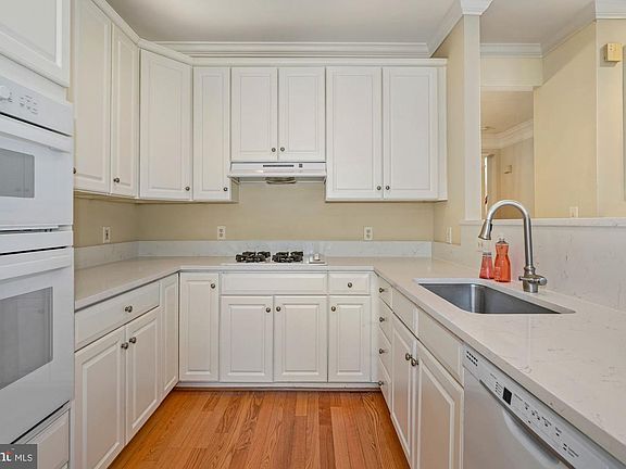 4th image of 311 Hillwood Ave