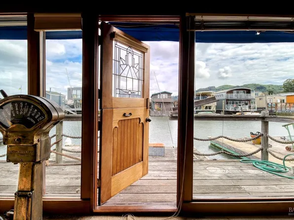 6 Yellow Ferry Dock, Sausalito, CA 94965