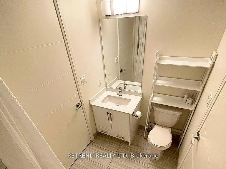 460 Adelaide St E #2109 — Photo 28