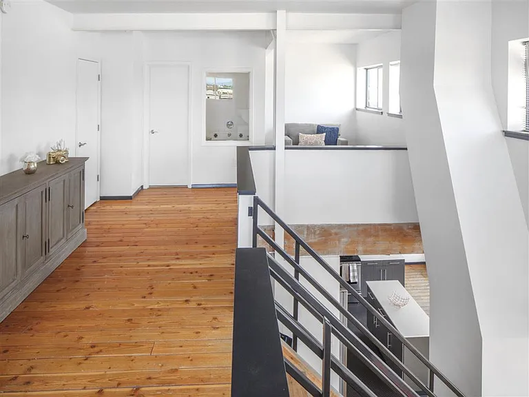 Honeyman Hardware Lofts — Photo 10