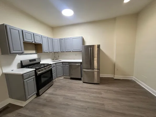 423 Righter St, Philadelphia, PA 19128