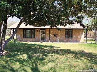 38 Labus Ln #181, Floresville, TX 78114