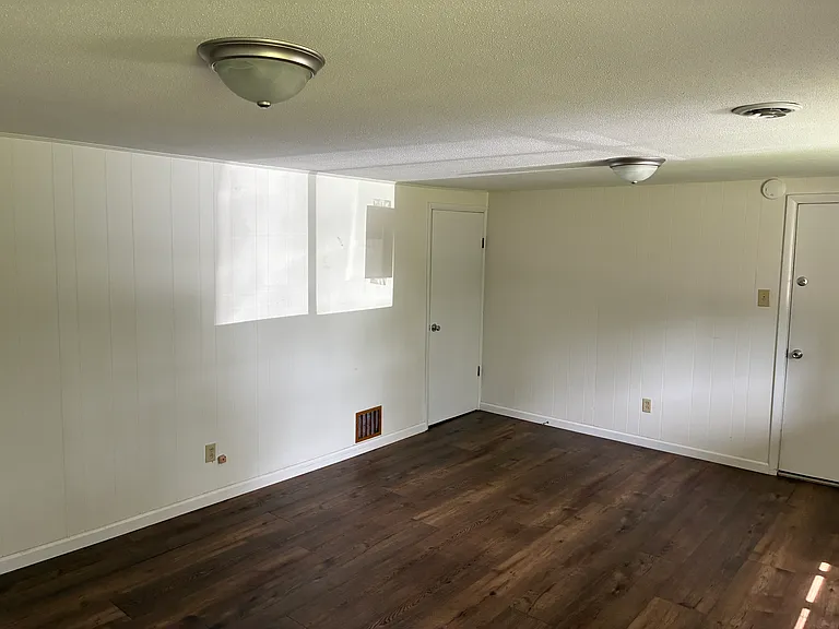 774 W Union St #5 — Photo 7